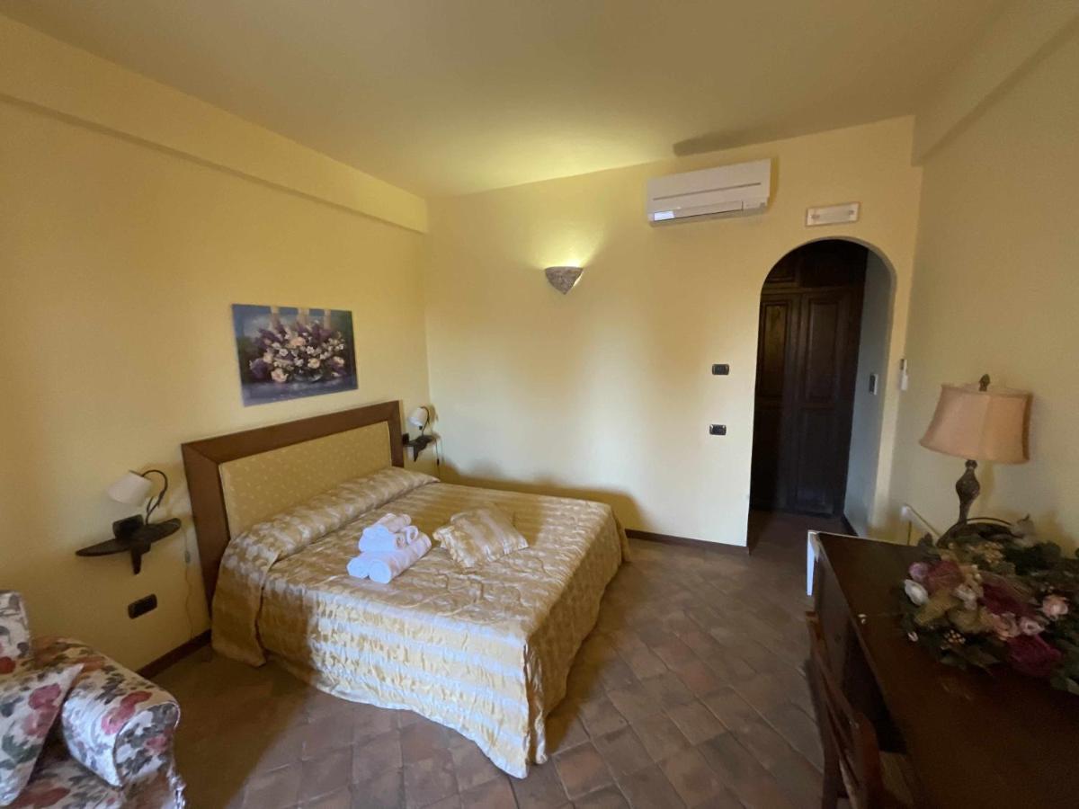 אפרטהוטל טודי Residenza Collefiorito חדר תמונה