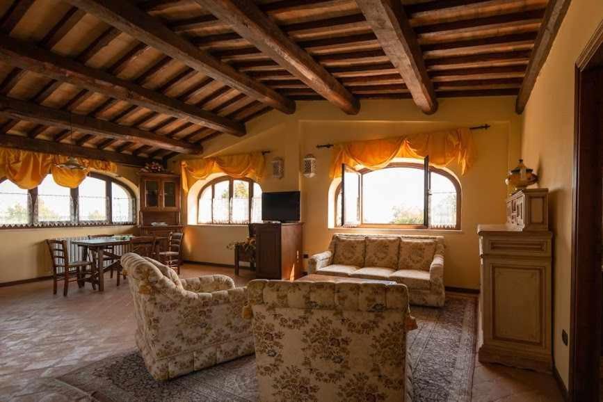 אפרטהוטל טודי Residenza Collefiorito חדר תמונה