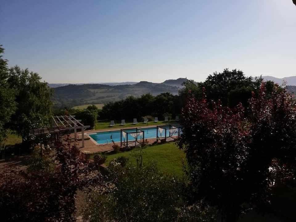 אפרטהוטל טודי Residenza Collefiorito מראה חיצוני תמונה