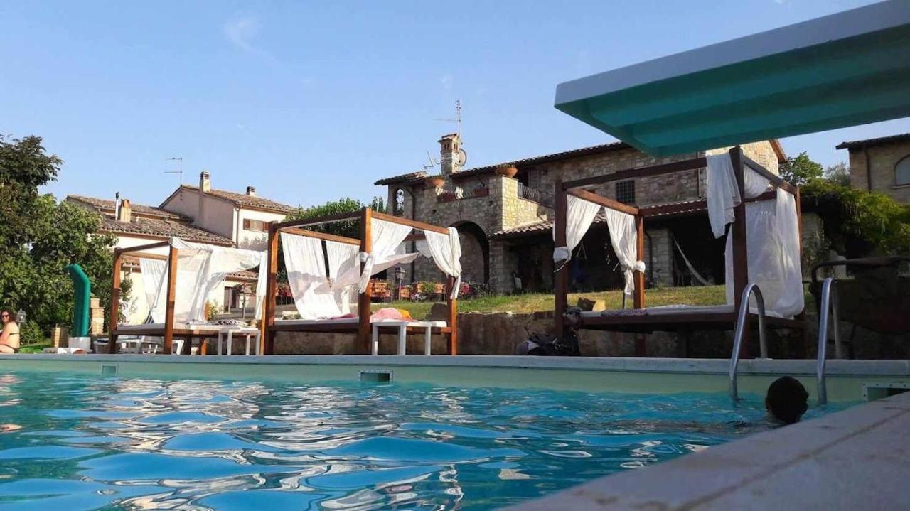 אפרטהוטל טודי Residenza Collefiorito מראה חיצוני תמונה