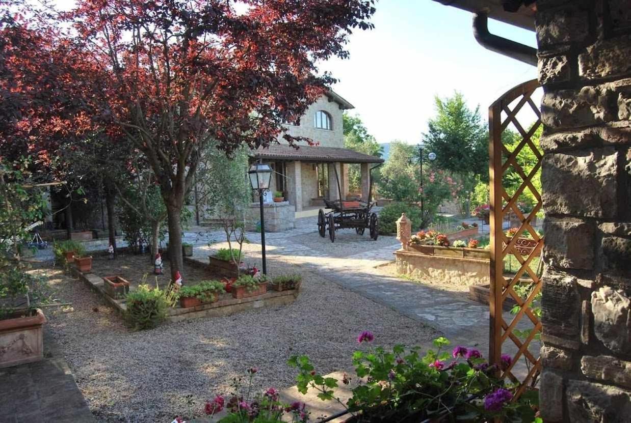 אפרטהוטל טודי Residenza Collefiorito מראה חיצוני תמונה