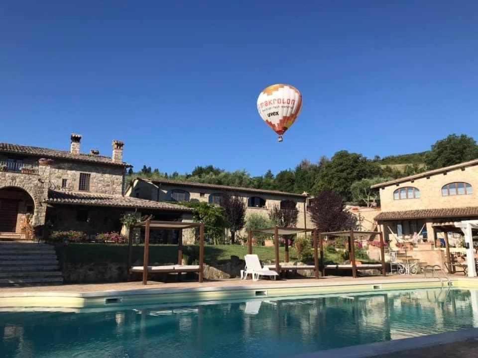 אפרטהוטל טודי Residenza Collefiorito מראה חיצוני תמונה
