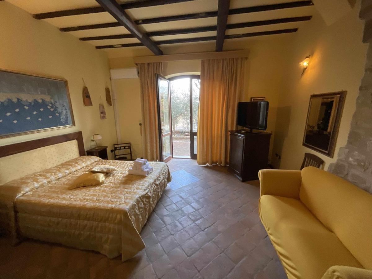 אפרטהוטל טודי Residenza Collefiorito חדר תמונה