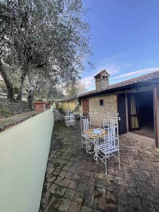 אפרטהוטל טודי Residenza Collefiorito חדר תמונה